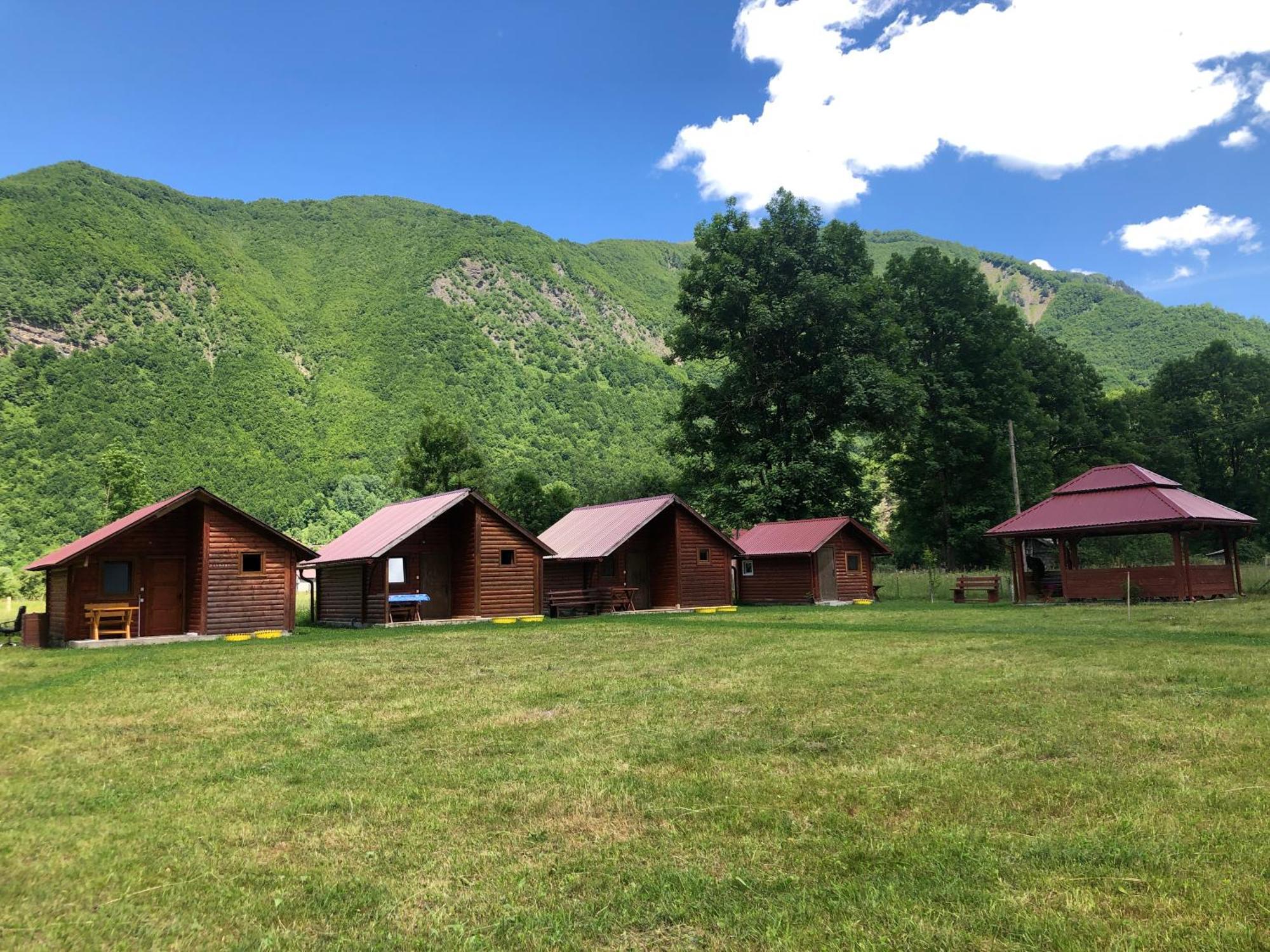 Bungalows-Oaza Vusanje Экстерьер фото